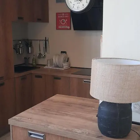 Interno 8