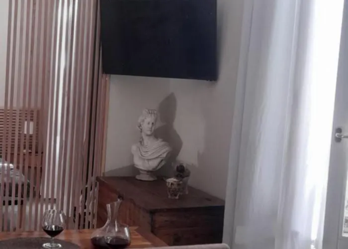 Διαμέρισμα Interno 8 *